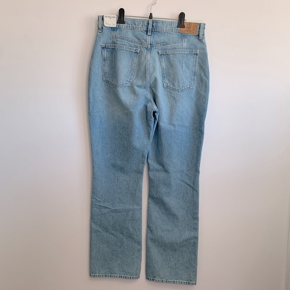 BNWOT WE THE FREE Women’s Xena High Rise Slim Straight Jeans size 31 - Picture 3 of 4